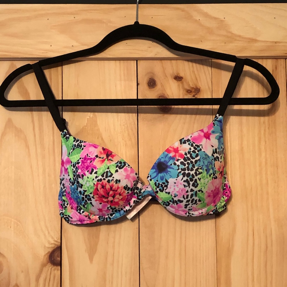 VS Pink Bra